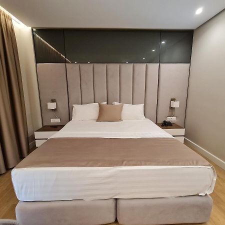 Hotel Aross Kanine ภายนอก รูปภาพ