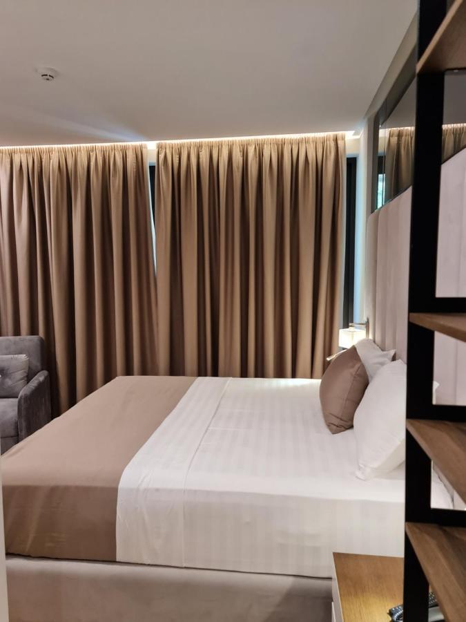 Hotel Aross Kanine ภายนอก รูปภาพ