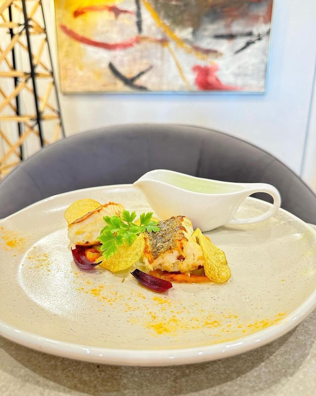 Hotel Aross Kanine ภายนอก รูปภาพ